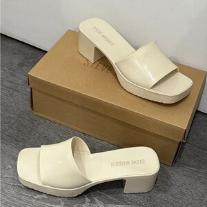 Steve Madden Cream Block Heel Mules